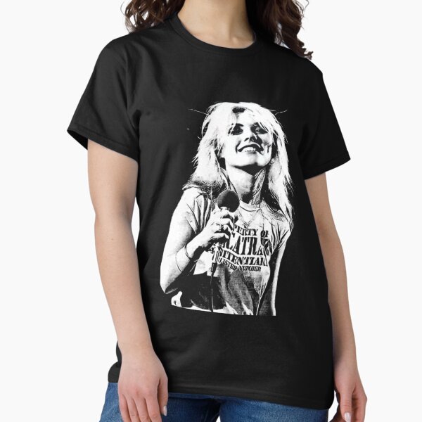 Artikel-Vorschau von Perfektes Punkrock-Mädchen Retro 70er Vintage Band, designt und verkauft von inmertune.