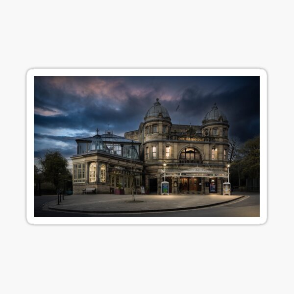 Artikel-Vorschau von Eine Nacht in der Oper - Buxton, designt und verkauft von Viv Thompson Photography .