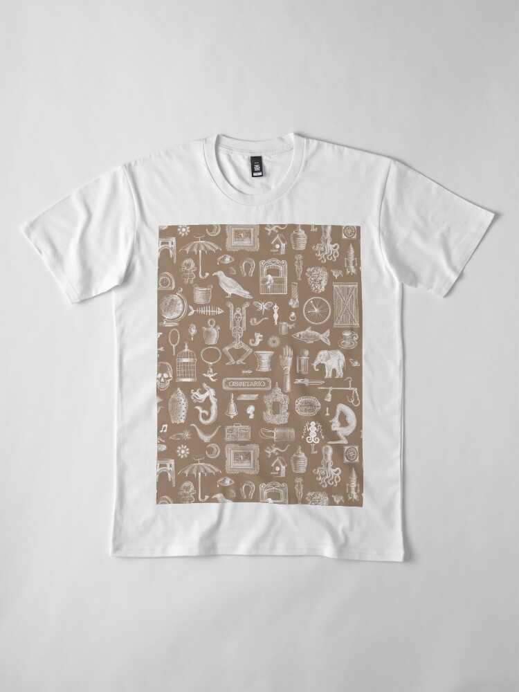 Imagen 4 de 6, Camiseta premium con la obra Victoria Contreras Flores OBJETARIO_1 (craft), diseñada y vendida por VictoriaCF.