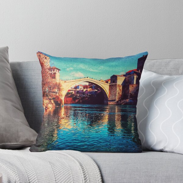 Aperçu de l'œuvre L'élégance intemporelle du pont de Mostar créée et vendue par Faruk Kalkan Travel Gallery.