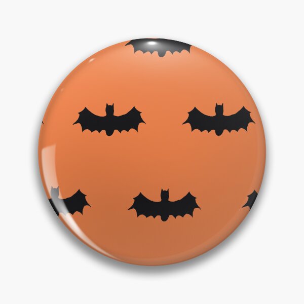 Artikelvorschau, Süßes Halloween Fledermausmuster auf Kürbisorange – Gruseliger Herbststoff entworfen und verkauft von Warm Whimsy Designs.