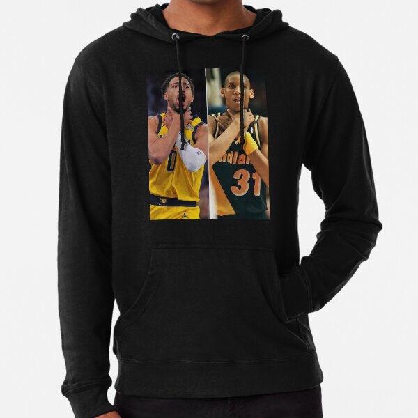 Aperçu de l'œuvre Tyrese Haliburton Reggie Miller Pacers Overrate That Choke Meme Fan Art créée et vendue par RussCrosby.