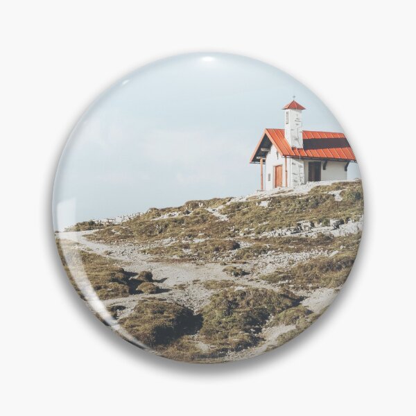 Artikelvorschau, Dolomites, Italy I The little red roof chapel church overlooking the green mountains of the Tre Cime with a retro vintage analog film photography featuring a minimalist geometric design art composition entworfen und verkauft von Julie Travel Photography.