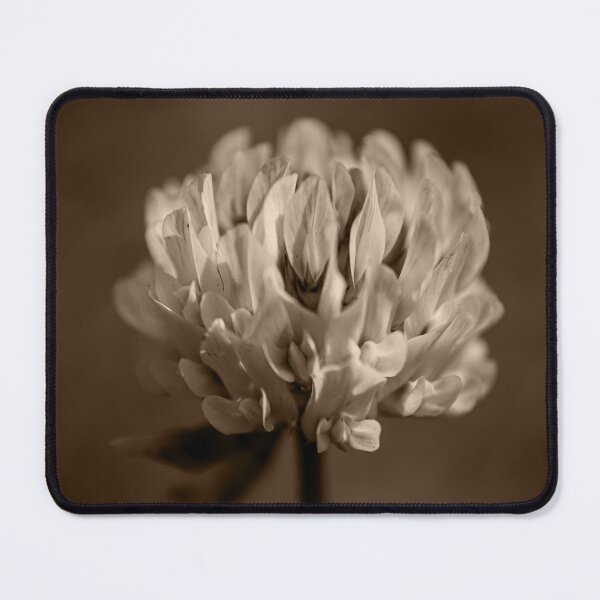 Item preview, Clover Flower designed and sold by Robert Lynch.