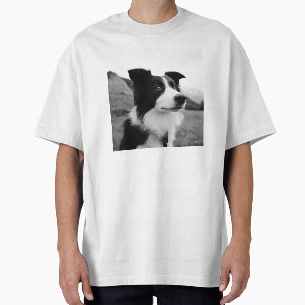 Vista previa del artículo con la obra «Retrato monocromático de un border collie en blanco y negro», diseñado y vendido por TheAnimalZ00.