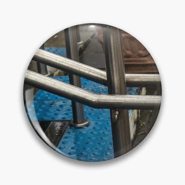 Item preview, intertwined metal bars designed and sold by felipequeiroz.