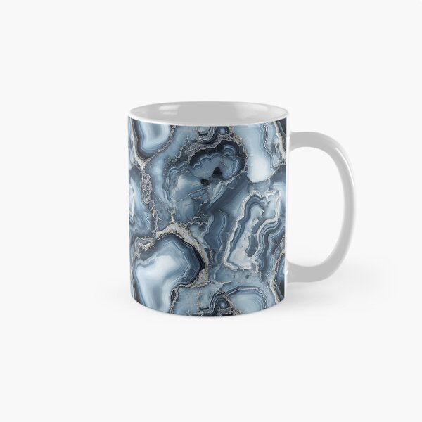 Artikelvorschau, Frosted Geode Kristalle Eisige Töne entworfen und verkauft von MidArtForge.