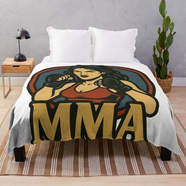 Artikelvorschau, Octagon Knockout Lady MMA entworfen und verkauft von JonelleTshirts.