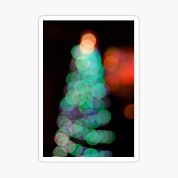 Artikel-Vorschau von Weihnachtsbaum-Bokeh, designt und verkauft von rogerstrawberry.