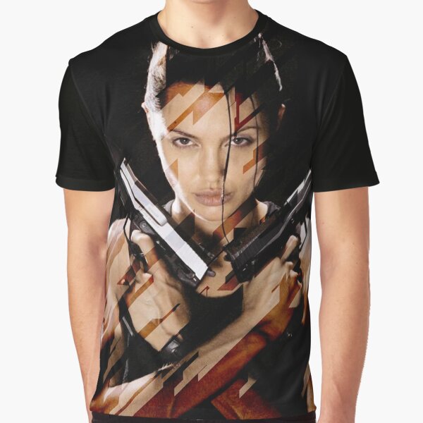 Vista previa del artículo con la obra «Lara Croft - Tomb Raider - Angelina Jolie», diseñado y vendido por Marta Sjölander.
