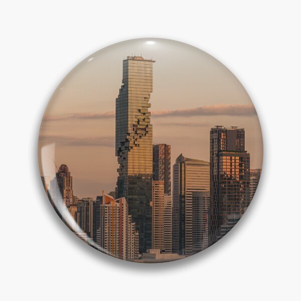 Artikelvorschau, Skyline von Bangkok mit King Power Mahanakhon entworfen und verkauft von Rowena Ko.
