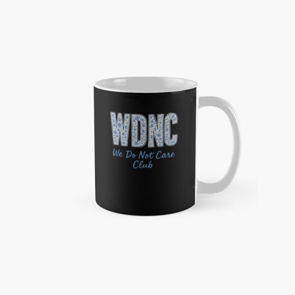 Vista previa del artículo con la obra «Club WDNC, Club No nos importa, Menopausia Mujeres perimenopáusicas», diseñado y vendido por Valadin-Mumble.