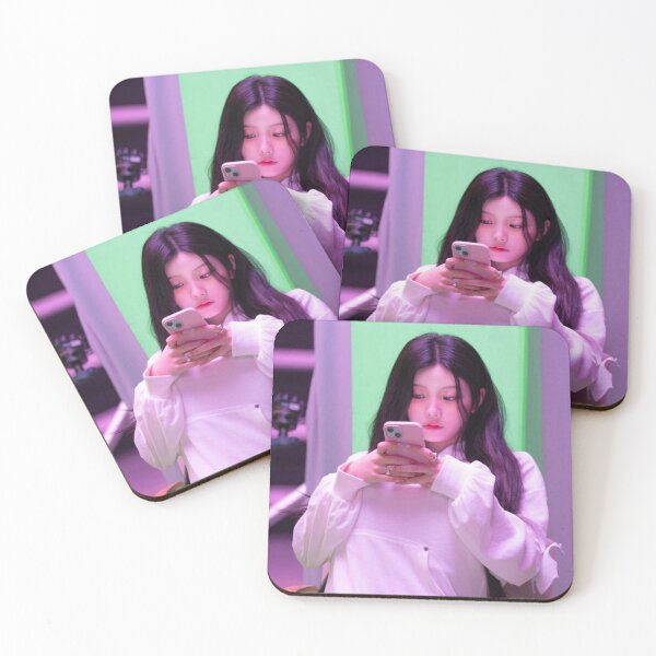 Artikelvorschau, Wonhee Bomb Merch | "Bomb" & "Do The Dance" Kollektion entworfen und verkauft von Valereekmerch.