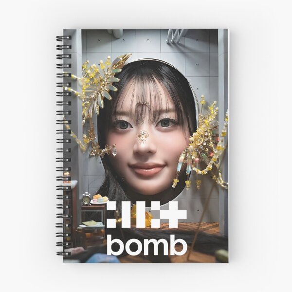 Aperçu de l'œuvre Produits dérivés Minju Bomb | Collections « Bomb » et « Do The Dance » créée et vendue par Valereekmerch.