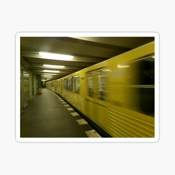 Artikel-Vorschau von Berliner U-Bahn, designt und verkauft von GooglyEyes-.