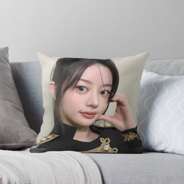 Artikelvorschau, Minju Bomb Merch | "Bomb" & "Do The Dance" Kollektion entworfen und verkauft von Valereekmerch.