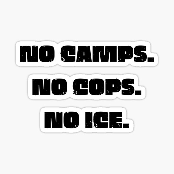 Vista previa del artículo con la obra «Camiseta de protesta audaz: Sin campamentos, sin policías, sin ICE», diseñado y vendido por CultureQuirk.