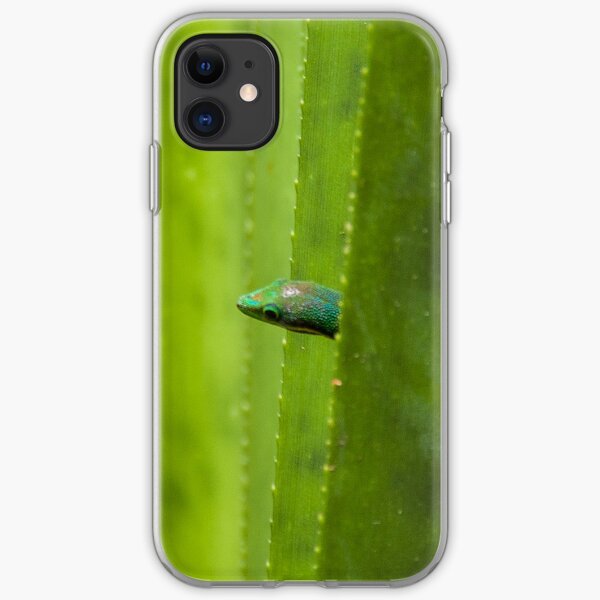 Peekaboo! A gecko in the agave iPhone Soft Case