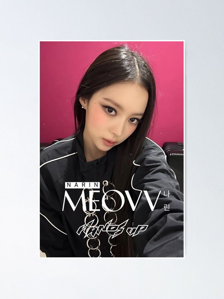 MEOVV シンガポール　ポップアップ　買い上げ　トレカ　ナリン　narin MEOVV Narin Hands Up Drop Top Merch | Exclusive Fan Collection
