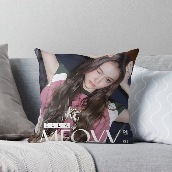 Artikelvorschau, MEOVV Ella Hands Up Drop Top Merch | Exklusive Fan-Kollektion entworfen und verkauft von Valereekmerch.