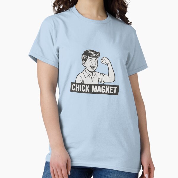 Aperçu de l'œuvre T-shirt Chick Magnet – (vu dans The Accountant 2 2025) créée et vendue par MAF__Designs.