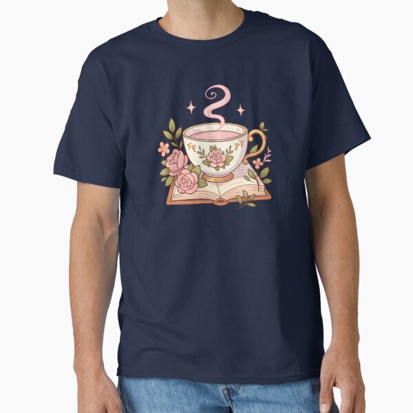 Aperçu de l'œuvre Tasse à thé rose à motif livresque créée et vendue par h-helladesign.
