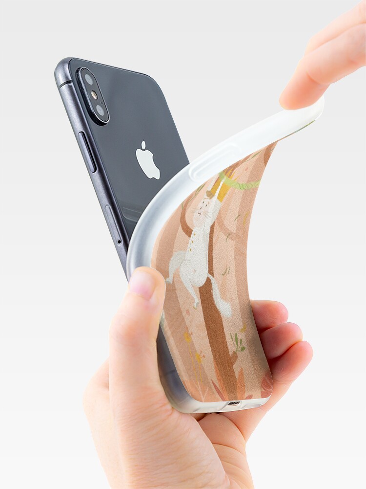 Imagen 4 de 5, Funda de iPhone con la obra Dónde viven los monstruos, diseñada y vendida por beabgv.