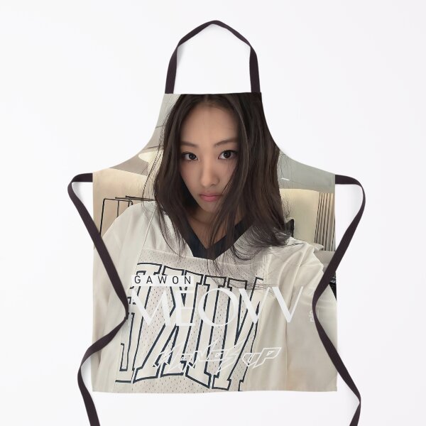 Item preview, Merchandising de MEOVV Gawon Hands Up Drop Top | Colección exclusiva para fans designed and sold by Valereekmerch.