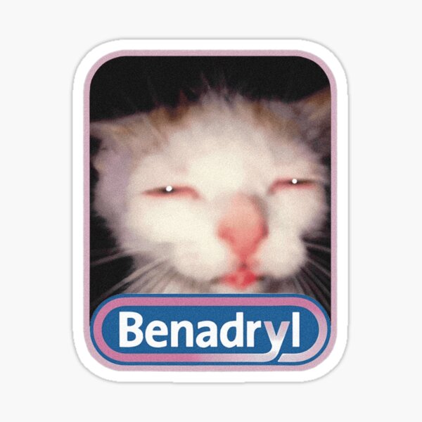 Vista previa del artículo con la obra «Meme gracioso del gato con Benadryl», diseñado y vendido por Zabuza70.