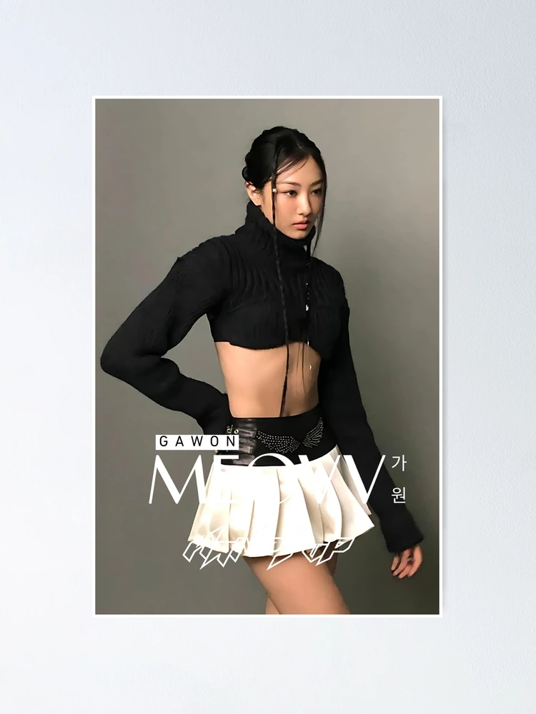 MEOVV シンガポール　ポップアップ　買い上げ　トレカ　ガウォン　gawon MEOVV Gawon Hands Up Drop Top Merch | Exclusive Fan Collection