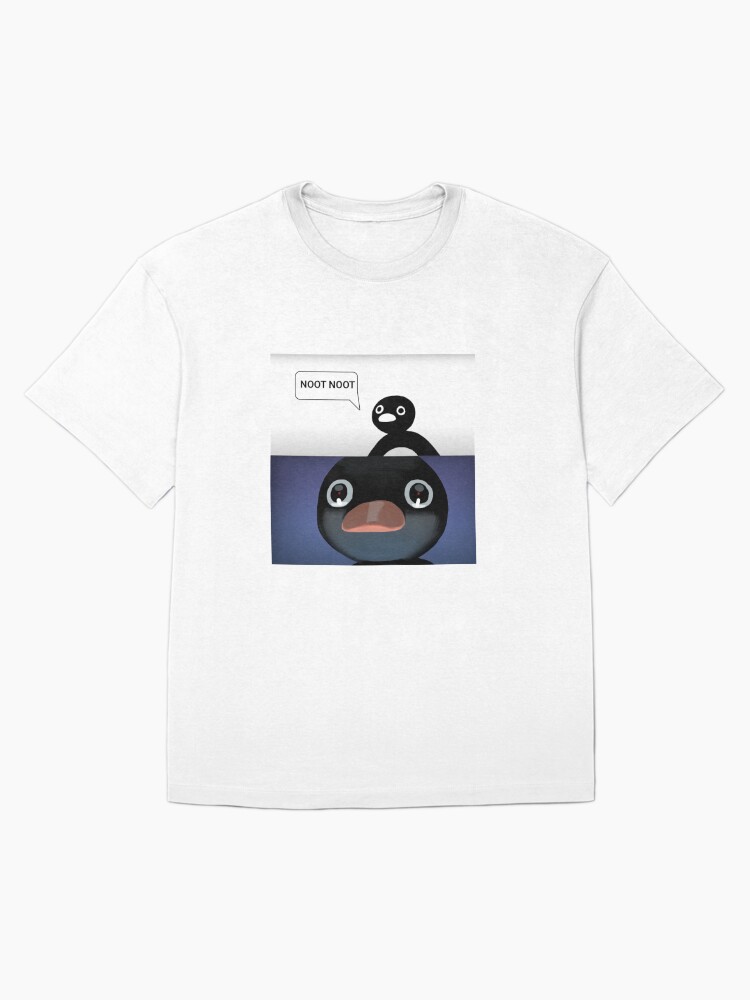Imagen 3 de 7, Camiseta oversize con la obra Pingu Noot Noot, diseñada y vendida por GTarts21.