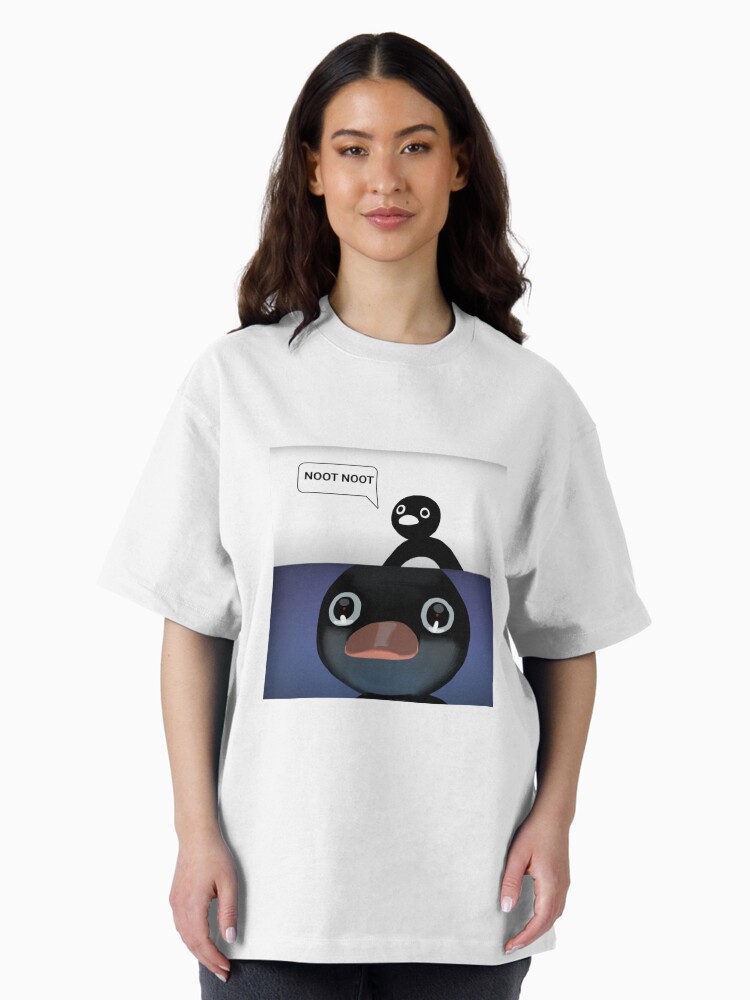 Imagen 2 de 7, Camiseta oversize con la obra Pingu Noot Noot, diseñada y vendida por GTarts21.
