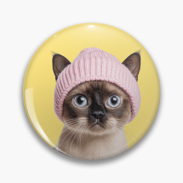 Aperçu de l'œuvre Chat birman douillet portant un chapeau d'hiver rose, illustration de mode animale tendance créée et vendue par LazyOwlStore.