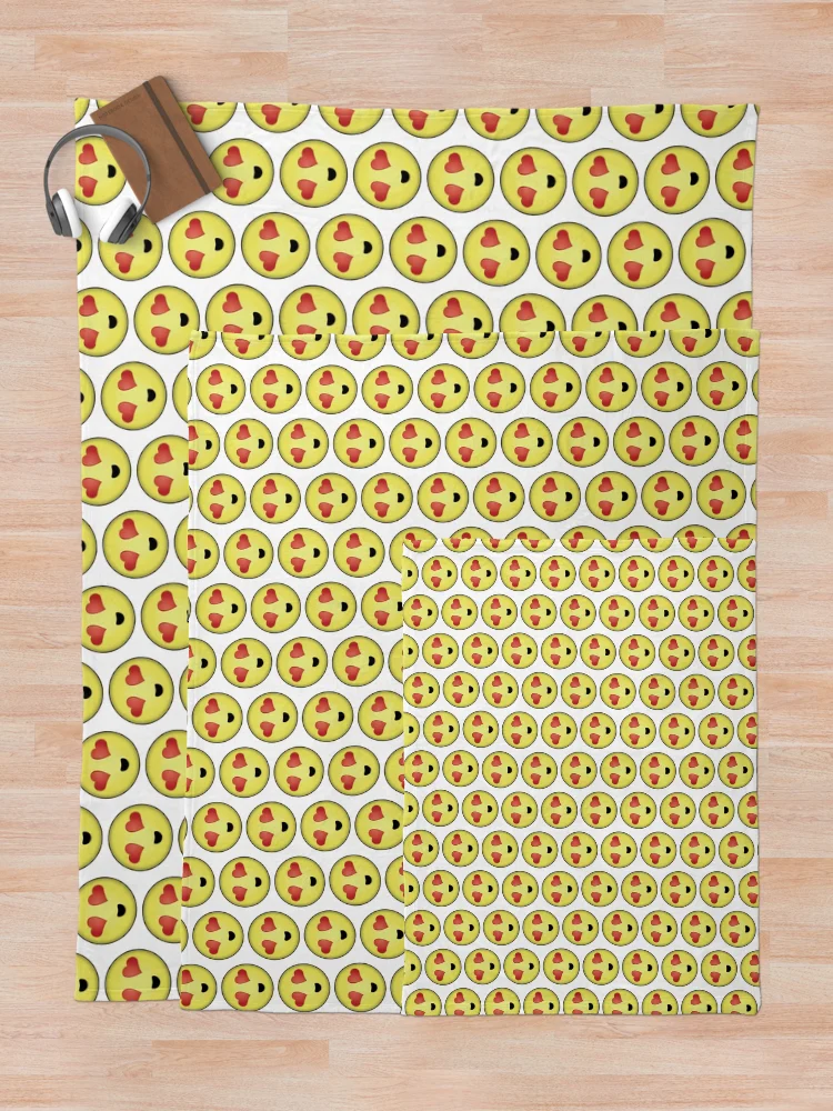 Aperçu 5 sur 6. Plaid avec l'œuvre Smiley créée et vendue par RazyCe.