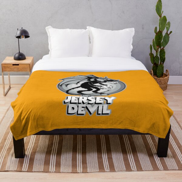 Aperçu de l'œuvre Jersey Devil (avec texte) - Technicolor créée et vendue par Legion of the Unexplainables.