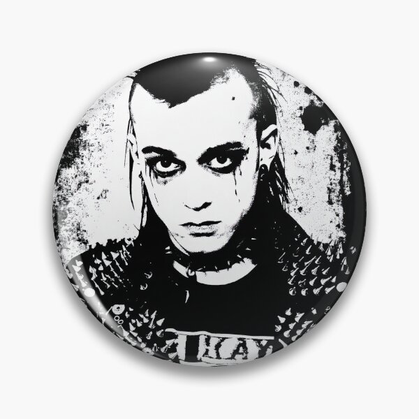 Artikelvorschau, Scharf konturierter Punk mit Tattoos und Spikes entworfen und verkauft von Piotrek0001.
