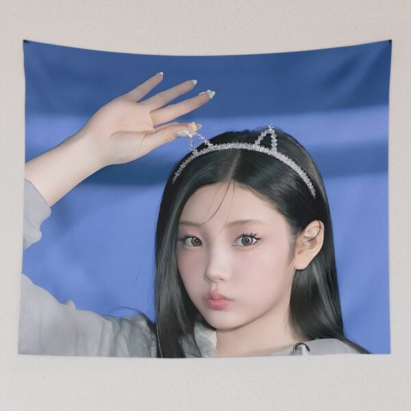 Aperçu de l'œuvre Produits dérivés Wonhee Bomb | Collections « Bomb » et « Do The Dance » créée et vendue par Valereekmerch.
