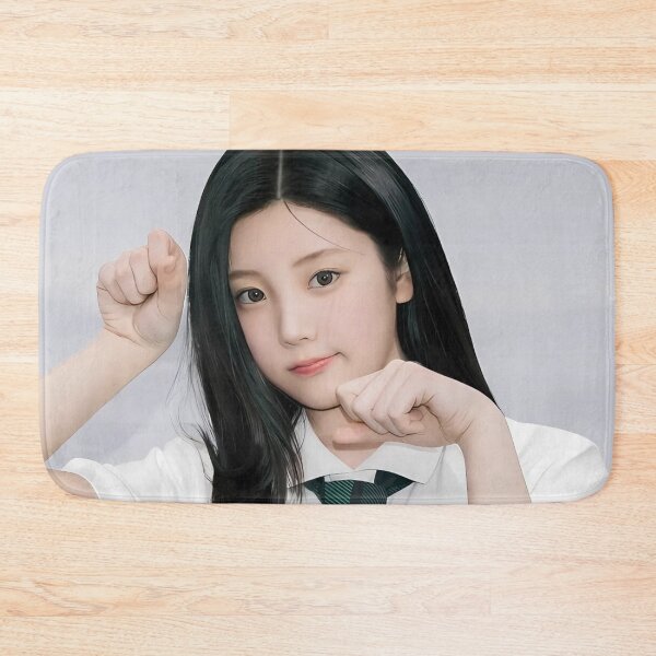 Artikelvorschau, Wonhee Bomb Merch | "Bomb" & "Do The Dance" Kollektion entworfen und verkauft von Valereekmerch.