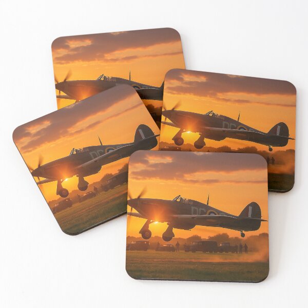 Artikelvorschau, Hurrikan-Abzug in der Abenddämmerung BBMF entworfen und verkauft von Skyframe Aviation.