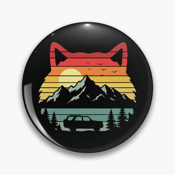 Artikelvorschau, Wolf Overland Badge – Retro Off-Road entworfen und verkauft von Timegraf.