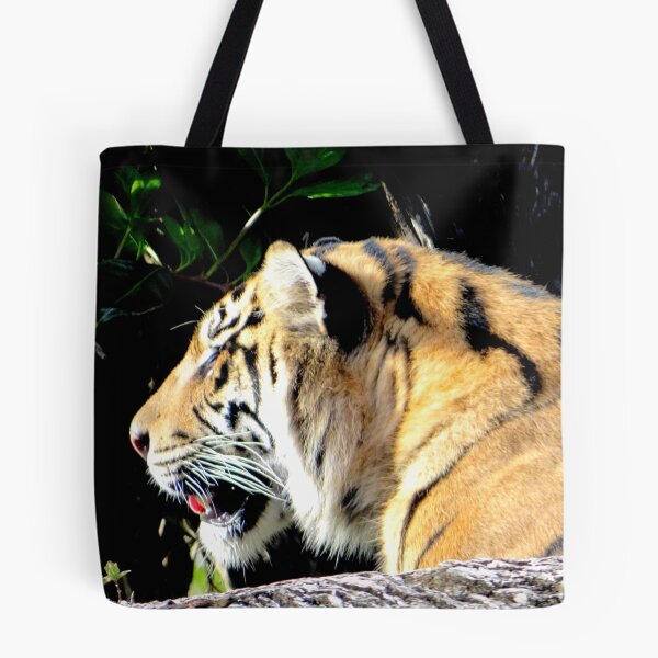 Aperçu de l'œuvre tigre créée et vendue par ShutterbugBttns.