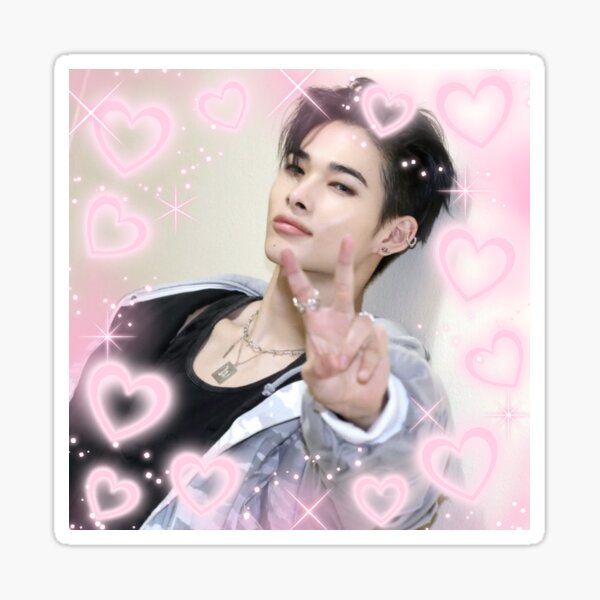 Artikel-Vorschau von Kpop Enhypen Niki Pink Hearts, designt und verkauft von StarBunnyDesign.