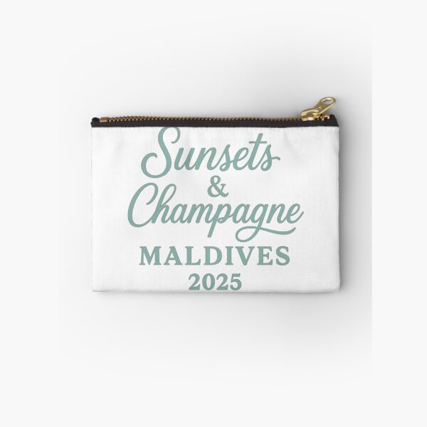 Artikelvorschau, Sonnenuntergänge & Champagner – Malediven 2025 Flitterwochen Zitat | Romantische Insel Flucht Aufkleber & Sublimation Design entworfen und verkauft von Memorph.
