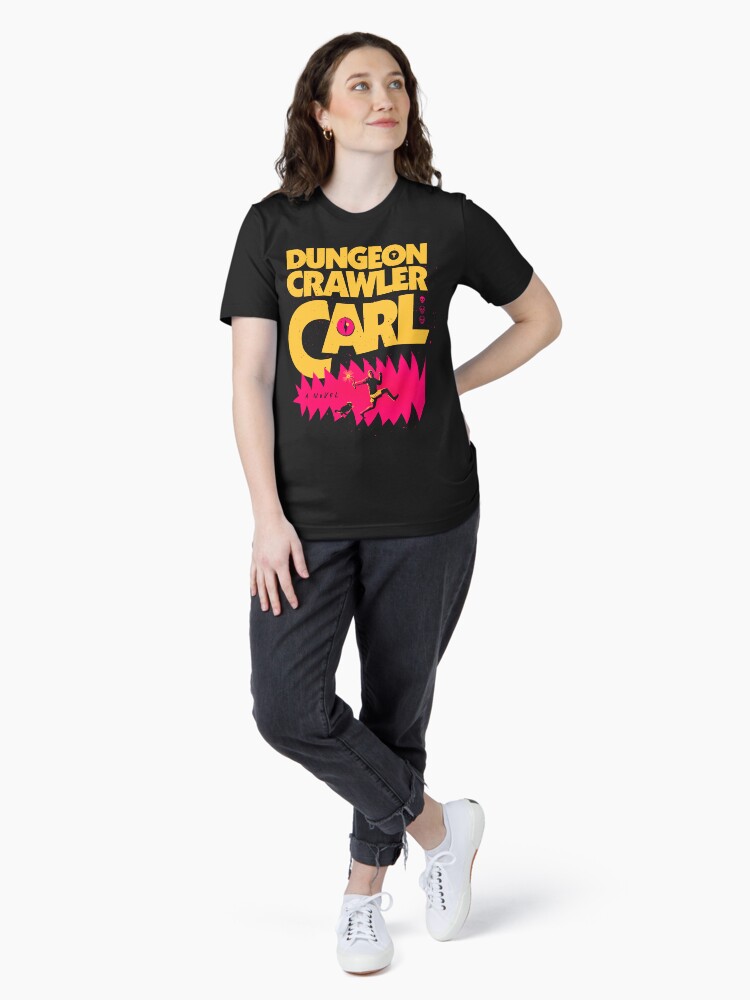 Imagen 4 de 7, Camiseta esencial con la obra Nuevo logro: Explorador de mazmorras Carl Vintage, diseñada y vendida por dakshagirii.