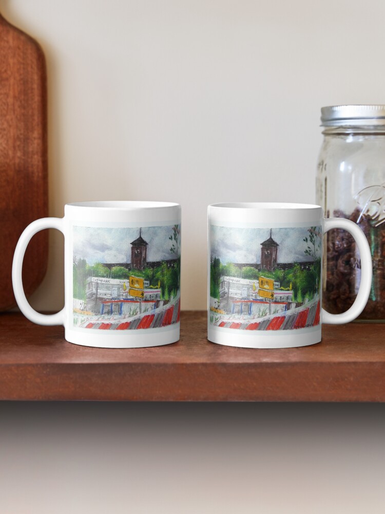 Thumbnail 2 von 6, Kaffeebecher, Potsdam, Blick über den Bauzaun zum Brauhausberg und Plattners MINSK Museum designt und verkauft von WITZELS.