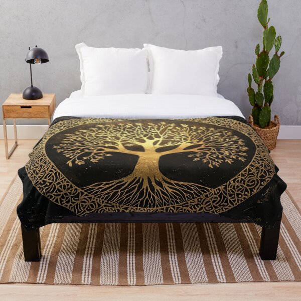 Aperçu de l'œuvre Sacred Tree in Gold and Shadow créée et vendue par ArteMinds.