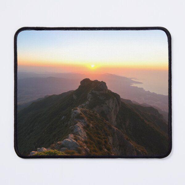 Item preview, paisagem natural das montanhas designed and sold by CreativeWomb.