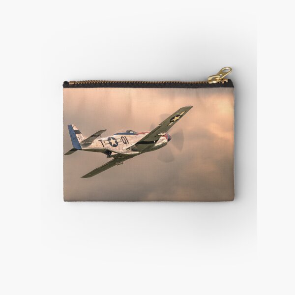 Artikelvorschau, P-51D Mustang auf dem Heimweg entworfen und verkauft von Airpower Aviation Photography.