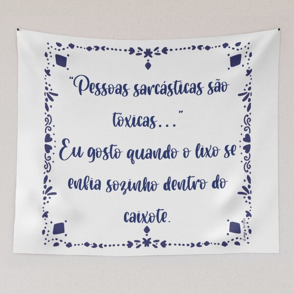 Item preview, Azulejo com a frase ““Pessoas sarcásticas são tóxicas…” Eu gosto quando o lixo se enfia sozinho no caixote”. designed and sold by Coicesdelicados.