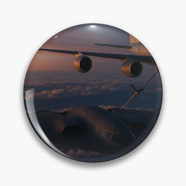 Artikelvorschau, B-2 Spirit Stealth Bomber Betankung bei Sonnenuntergang entworfen und verkauft von Skyframe Aviation.